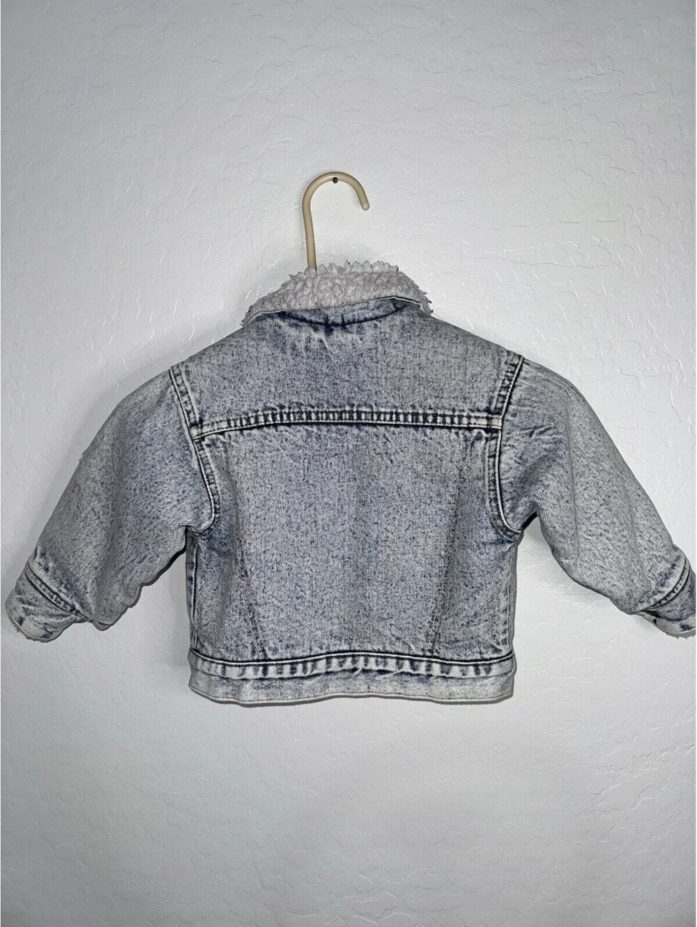 Vintage Levi’s Acid Wash Denim Jacket Size 3T black/ Silver Tab 80-90s Jean